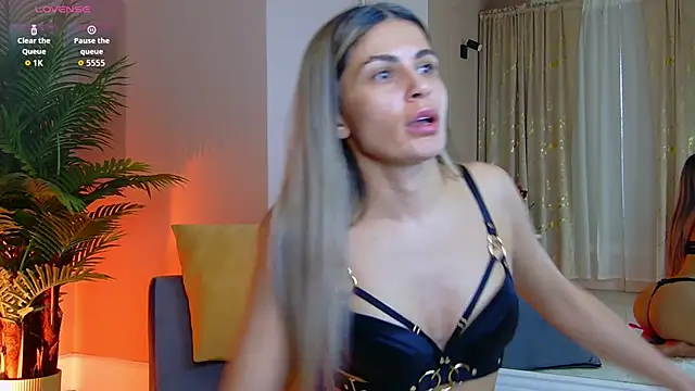 Avril_Cyrus's cam snapshot