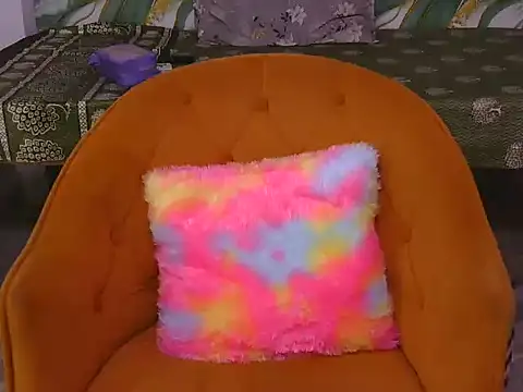 hey-pinky's cam snapshot