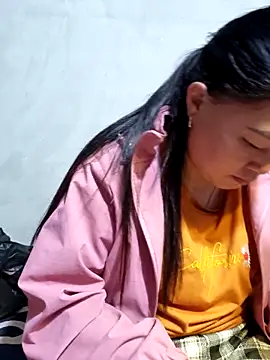 yoowwmr's cam snapshot