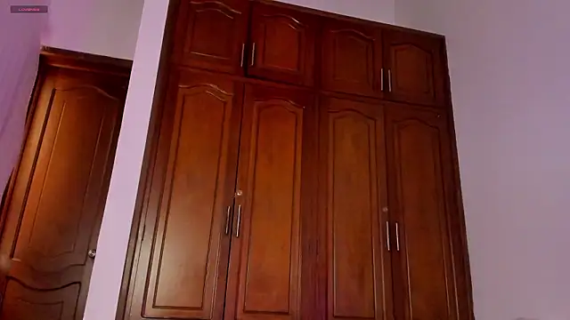 pocahotass_11's cam snapshot