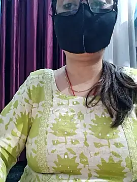 Aishwaryaa_69's cam snapshot