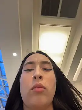 Holly_Play's cam snapshot