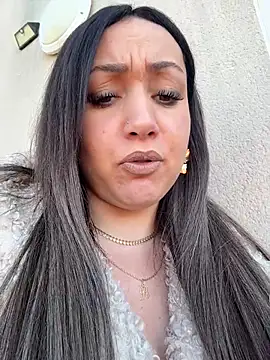 VeuveNoiire's cam snapshot