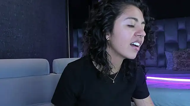 Amareto_'s cam snapshot