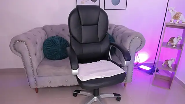 Aida_adams's cam snapshot