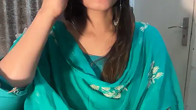 Cupid_of_Hearts's cam snapshot