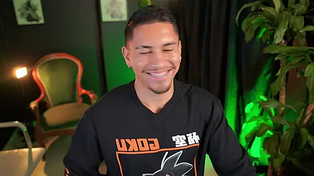 Aaronfox_x live sex cam