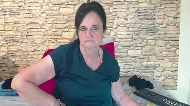 LuciousGrace's cam snapshot