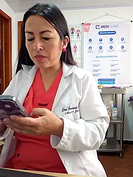 JustSamantha_'s cam snapshot