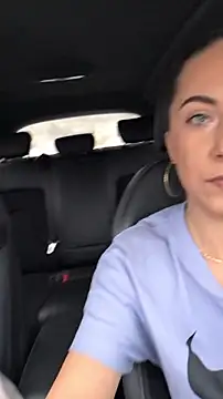 Risky_julia2330's cam snapshot