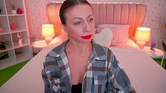 MirandaHobbs live sex cam