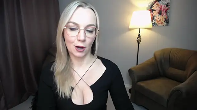 Ava_Elior's cam snapshot