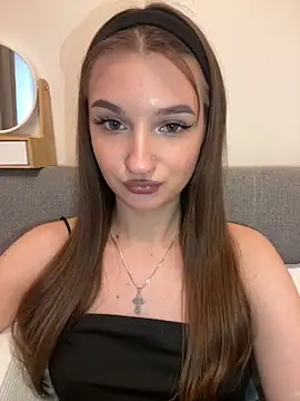 AdelinaEmber's cam snapshot