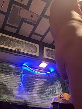 Followthepiper live sex cam