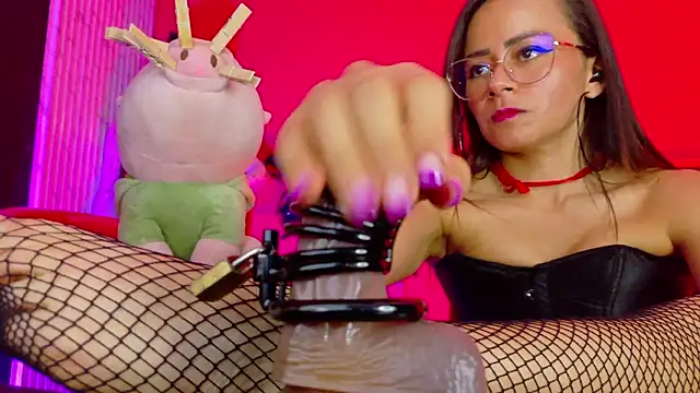 MistressSlut1's cam snapshot