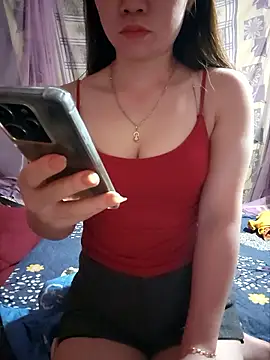 LeanaLy's cam snapshot