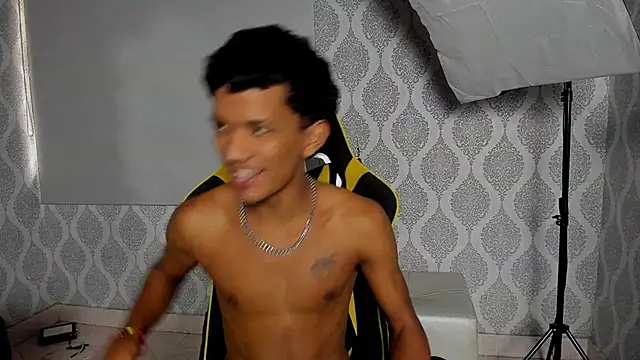 Boy_savoy live sex cam