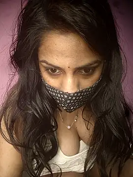 larahotg's cam snapshot