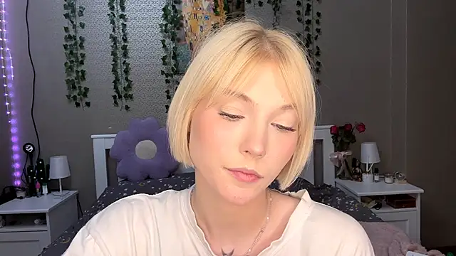 LlsabethHaze's cam snapshot