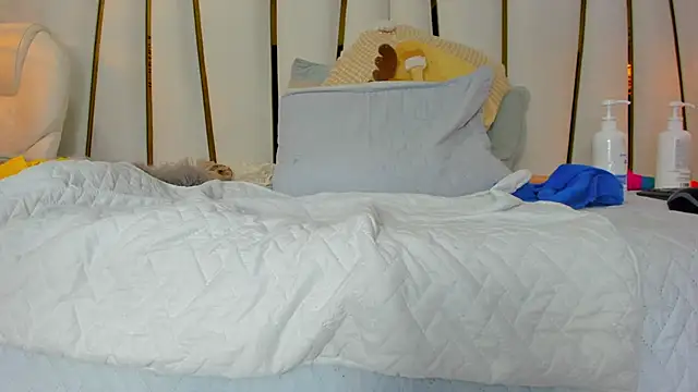 violet_gray_ live sex cam