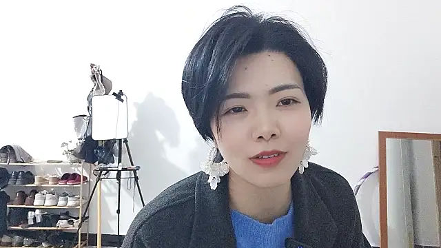 Lulu-uu live sex cam