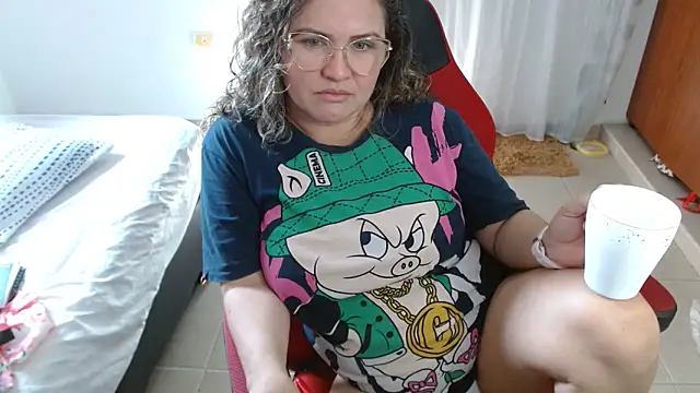 helenca43's cam snapshot