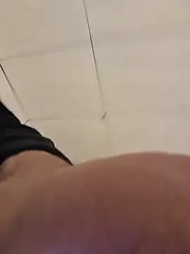 Cnutt310 live sex cam