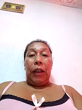 Ruby-Hot-Milf's cam snapshot