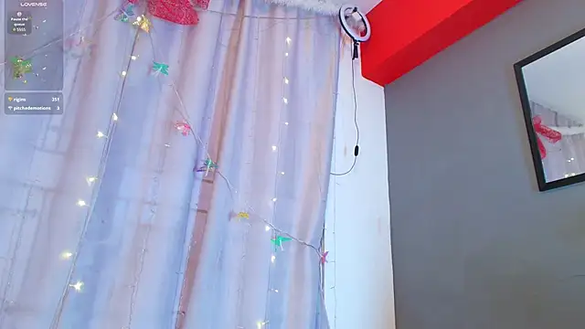 adara_johnson__'s cam snapshot