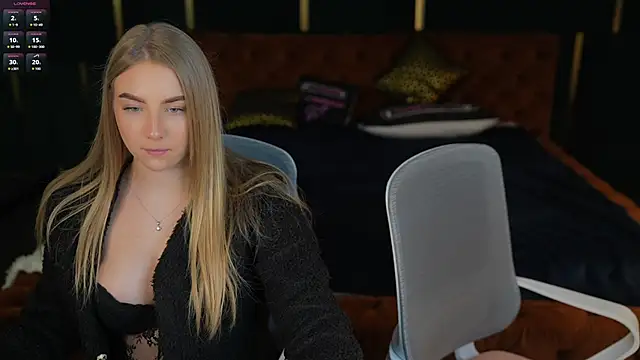 Ariella_Star live sex cam