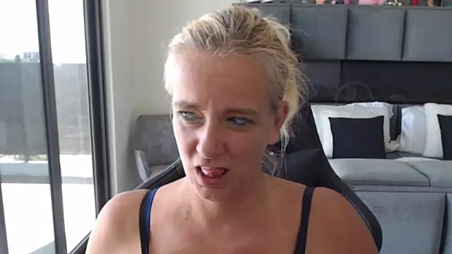 Wendysexyx's cam snapshot