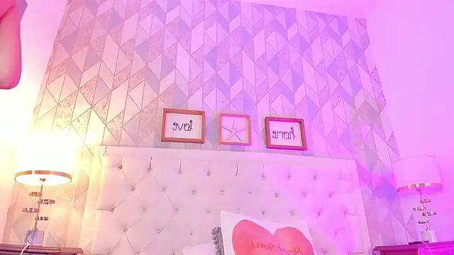 rebeca_watsson's cam snapshot