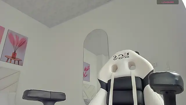 Brianna_bigboobs's cam snapshot