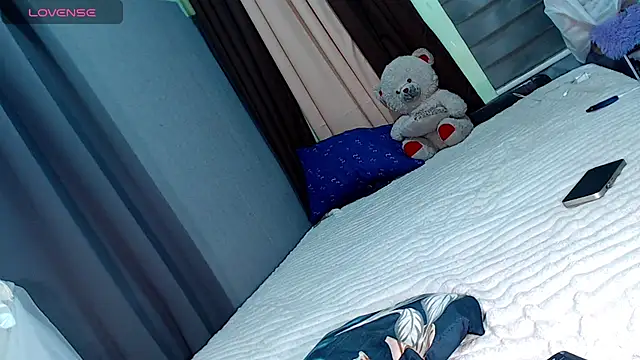 Creamycum_celinexx live sex cam