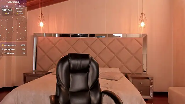 CarolineGraceX's cam snapshot