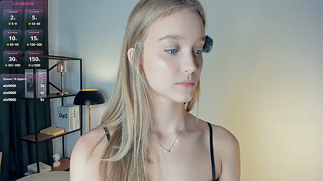 SerrenaAa's cam snapshot