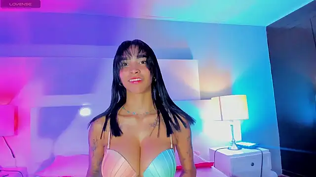 LauraAristizabal's cam snapshot