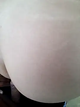 hot-mom22 live sex cam