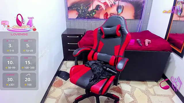 emily_rosse04's cam snapshot