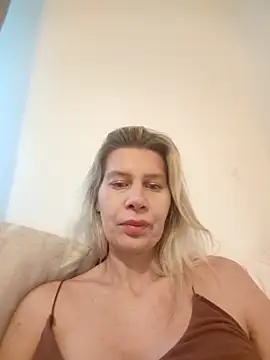 Claudiax0xXavier_Wolfx's cam snapshot