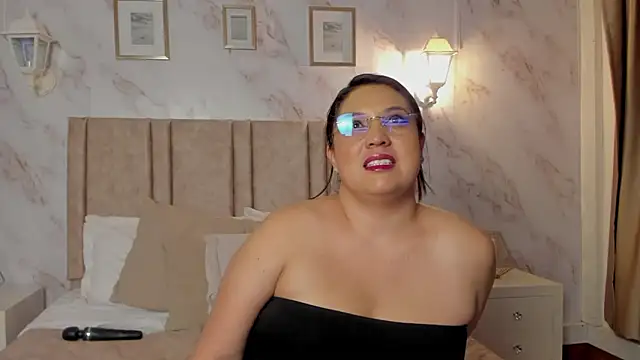 Paula_And's cam snapshot