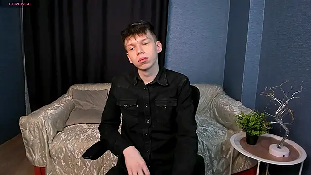 elliot_mars_ live sex cam