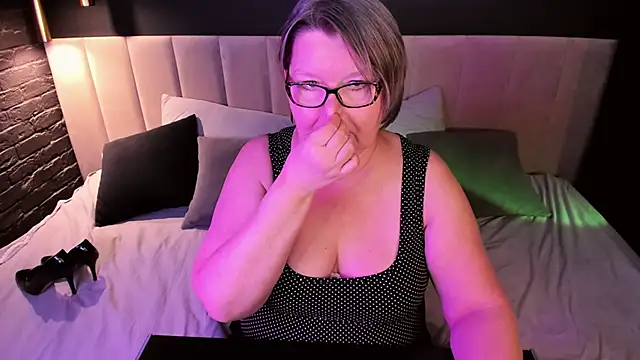 Shannonshine's cam snapshot