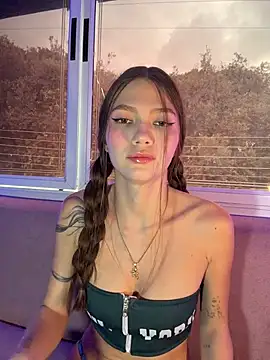 EmmaJhoons live sex cam