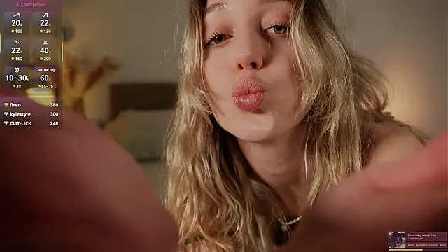 SophieBelll live sex cam