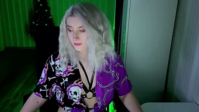 violet-siren-x's cam snapshot