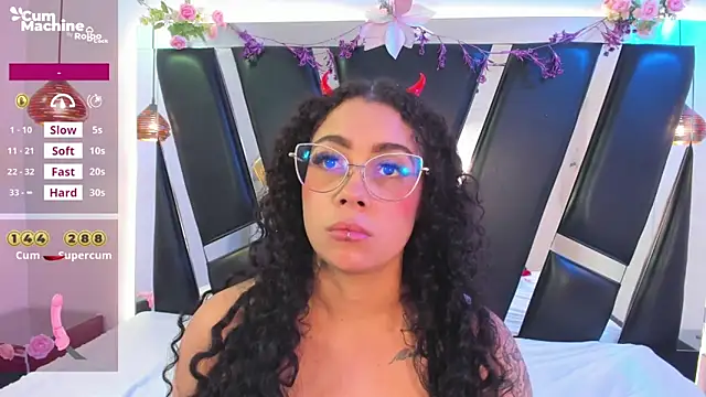 antonelllepiercee's cam snapshot