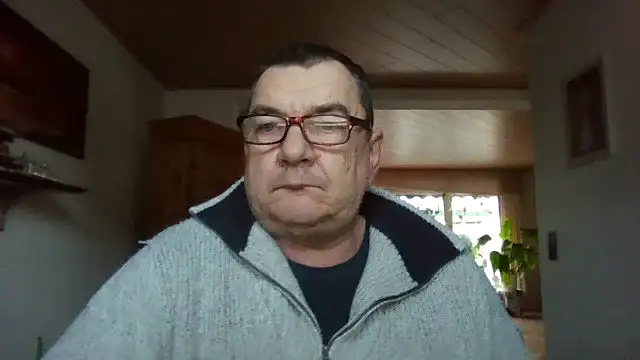 Nobbie444 live sex cam