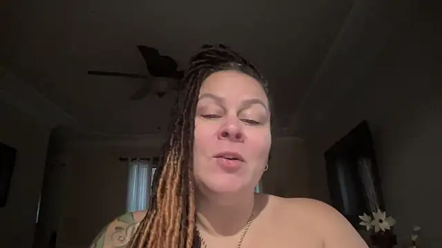 WorldsGreatestCockRater's cam snapshot