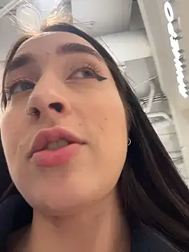 Holly_Play's cam snapshot